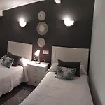 Сasa de vacaciones Avenida De León Pareado /adosado *
