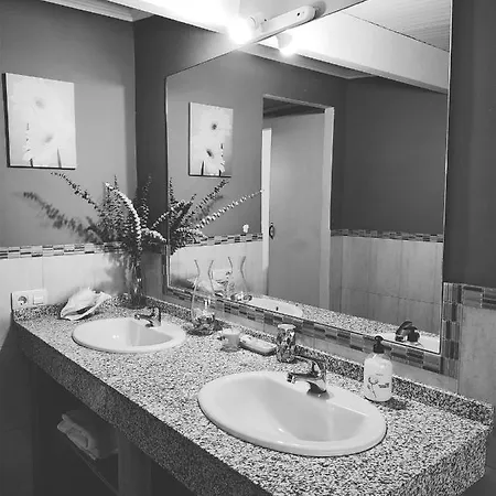 Avenida De Leon Pareado /adosado Prázdninový dům